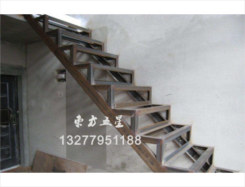 钢结构楼梯-1.jpg